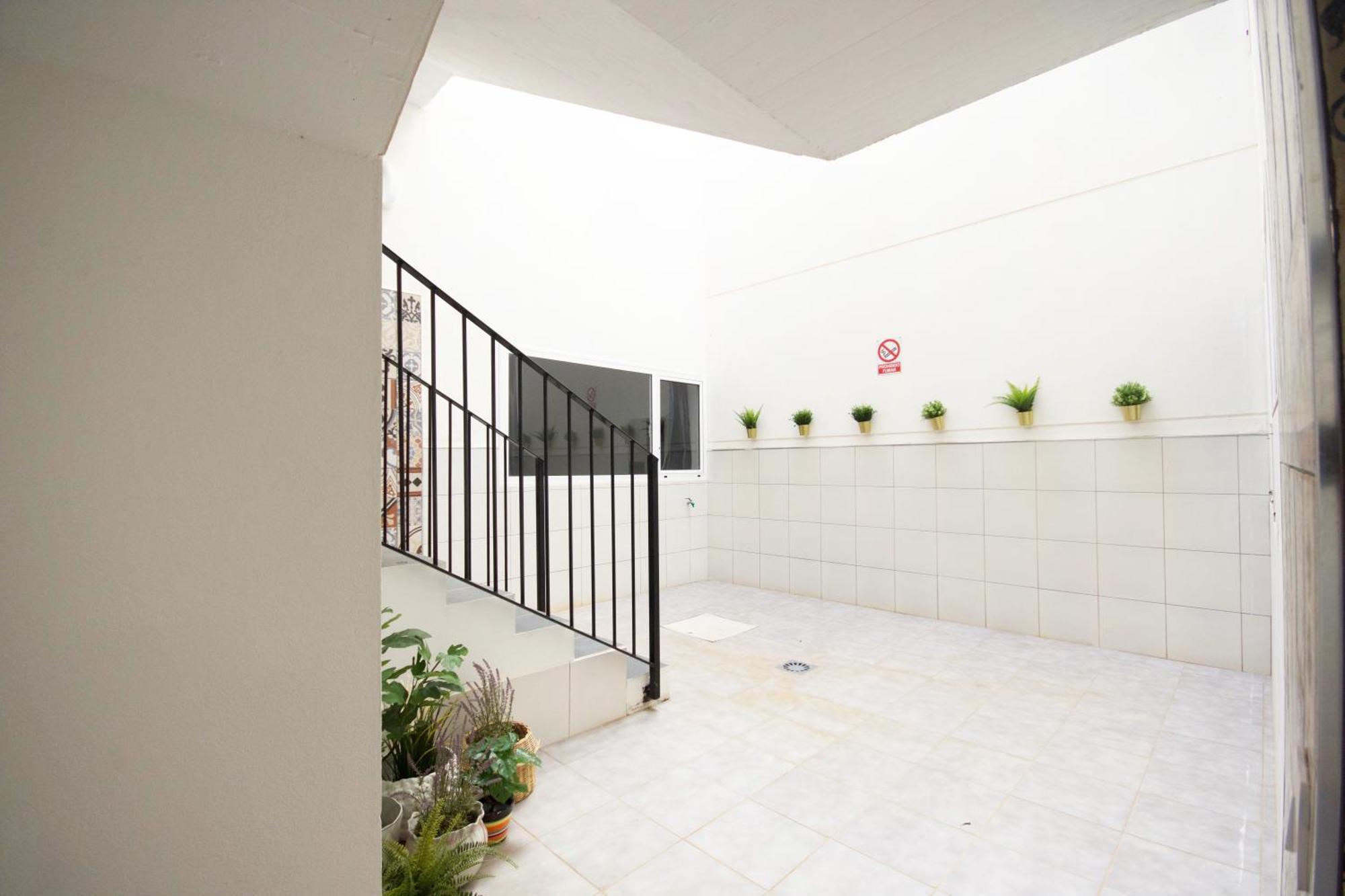 Apartamentos A 10 Minutos Del Aeropuerto Carrizal Buitenkant foto