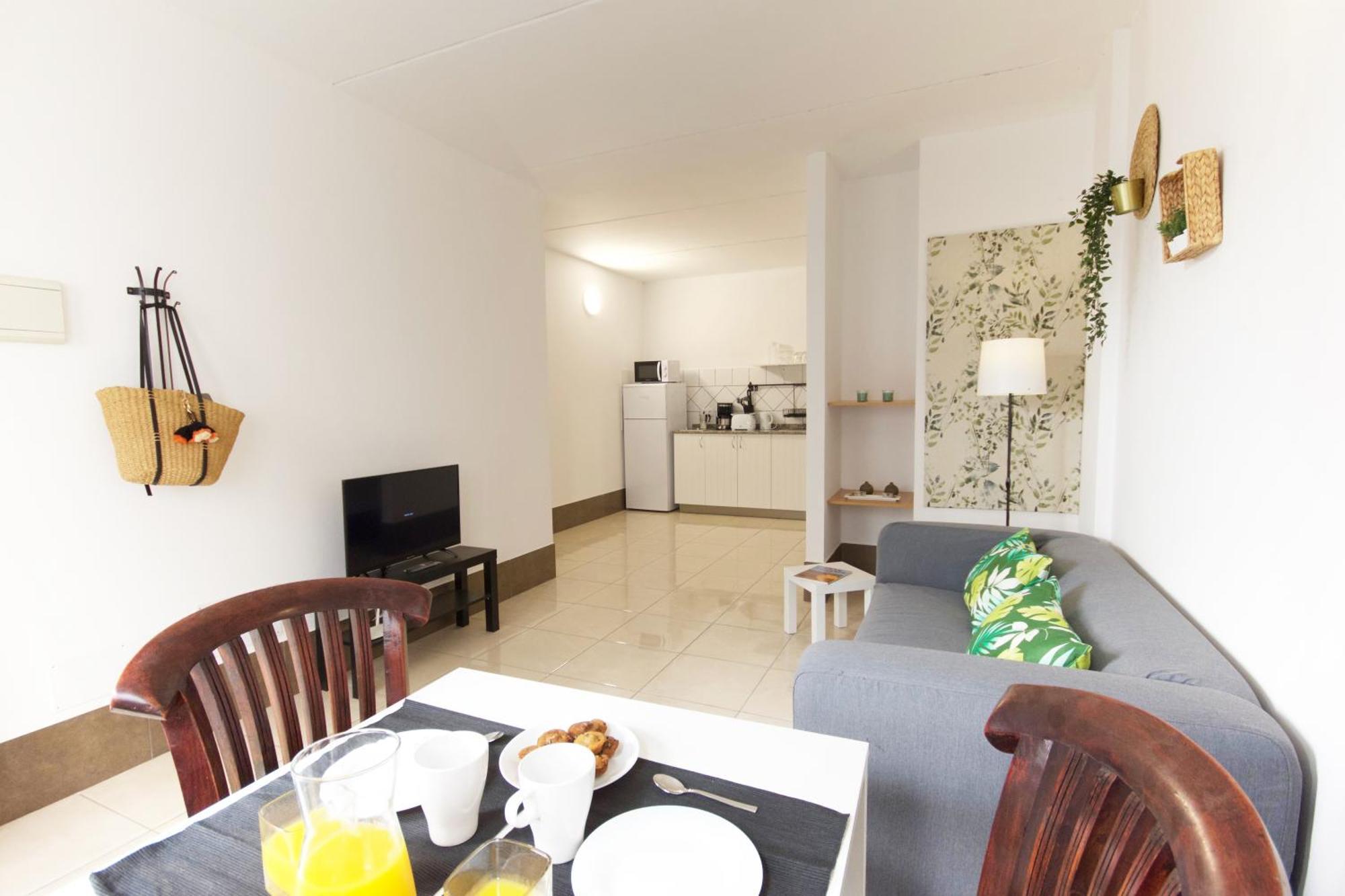 Apartamentos A 10 Minutos Del Aeropuerto Carrizal Kamer foto